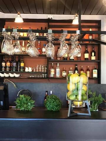 Фото номера Cемейный номер с собственной ванной комнатой Отель Korpi Bistro &amp; Guesthouse г. Энонкоски 5